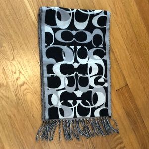 NWOT - Vintage Coach Merino Wool Scarf/Wrap